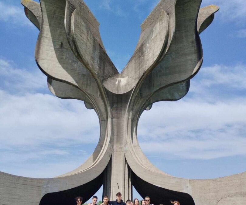Učenici  8. razreda posjetili Spomen područje Jasenovac