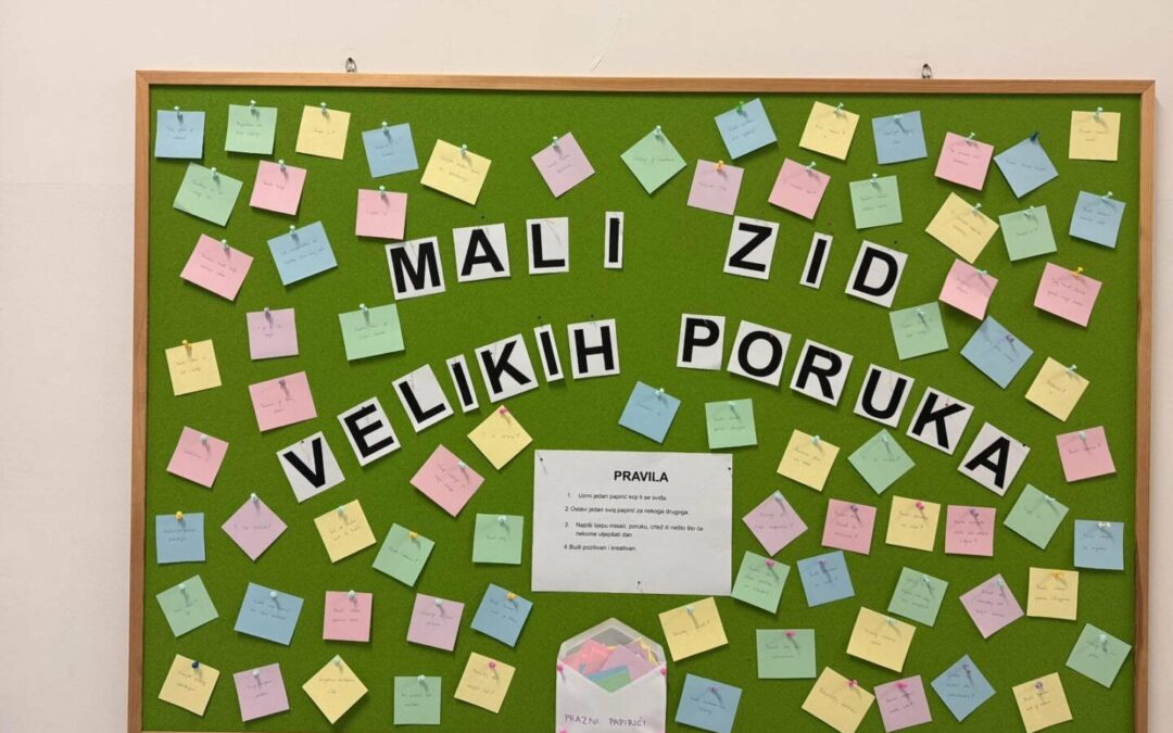 Povodom Dana ružičastih majica Mali zid velikih poruka u Produženom boravku