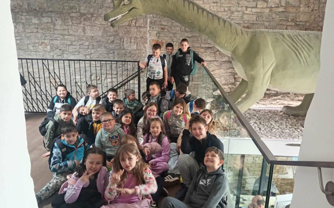 Terenska nastava učenika razredne nastave u MMC Ulika u  Balama